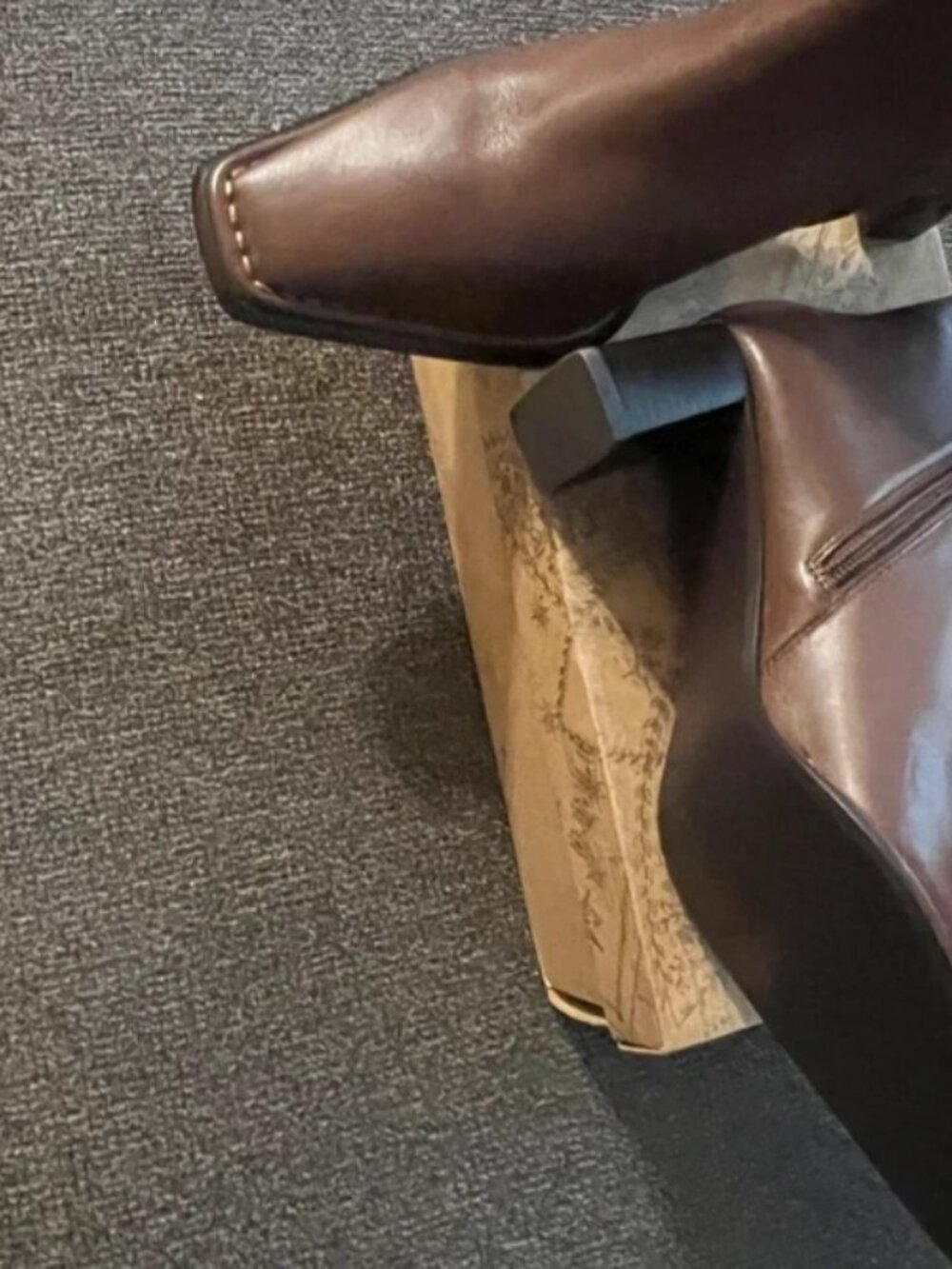 Women’s boots - Picture 5 of 5